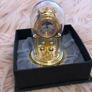 Bulova miniature clock